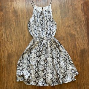 NWOT Francesca’s Dress-Small